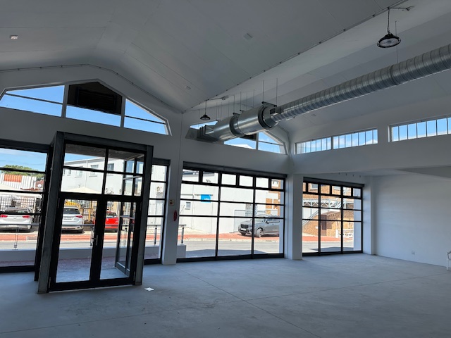 To Let commercial Property for Rent in Maitland Western Cape
